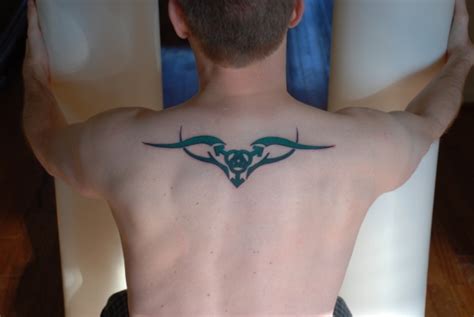 Dragon shoulder blade tattoo design. Best Tattoo Spots for Men (Gallery) | Style Guide ...