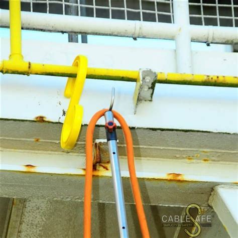 Safety Hook Range Extender Cablesafe