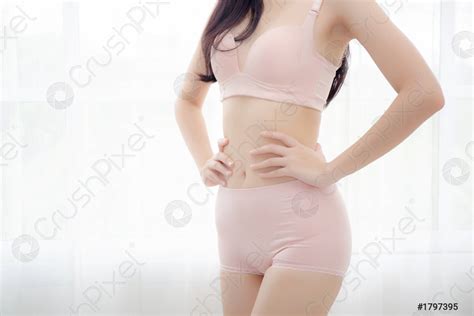 Close Up Aziatische Vrouw Dragen Ondergoed Mooi Body Buik Slanke Stockfoto Crushpixel