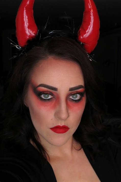 Dotshopdesigns Devil Eye Makeup