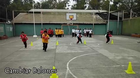 Juego de relevos adolecente / escuela 22 de 7º: Educacion Fisica Carreras Con Balones Medicinales - YouTube