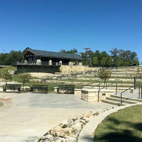 Democratic presidential hopeful elizabeth warren identifies as a capitalist, which makes sense, given her estimated $12 million fortune. Derby Warren Riverview Park | Snodgrass & Sons Construction