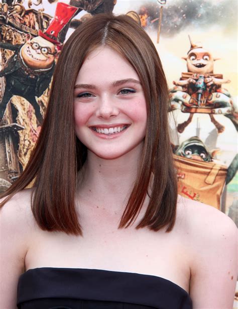 Elle Fanning With Lovely Warm Brown Hair So Pretty Chestnut Hair