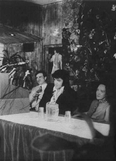 1972 11 20 Elvis During The Aloha From Hawaii Press Conference At