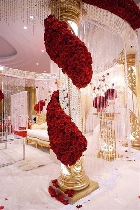 Winter white wedding inspiration from the mccartneys photography. Trending Red, White and Gold Wedding Theme Ideas for 2016 ...