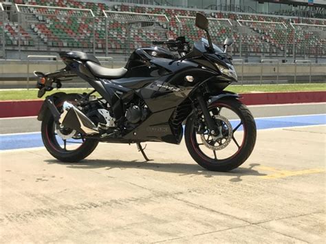 Suzuki Gixxer Sf 250 Reaches Dealerships Deliveries Commence Soon