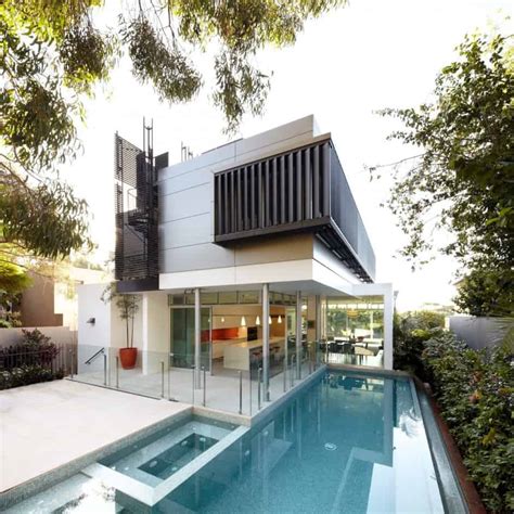 Check out some of our favorite examples of the modern. House with Outdoor Spiral Staircase Leading to Rooftop Deck | Modern House Designs