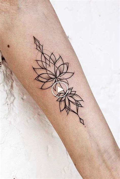 47 Beste lotusbloem tattoo ideeën om uit te drukken Lotusbloem tattoo