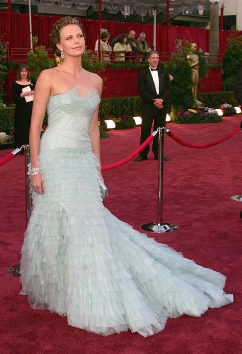 Charlize Therons 20 Year Oscars Style Evolution In 2022 Oscar