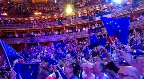 Brexiteers In Meltdown After Crowds Wave Eu Flag At Last Night Of The