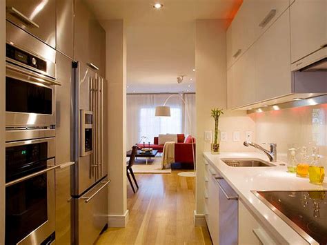 A functioning floor plan is important in any size of space, but it is doubly important in a small one! 7 Steps to Create Galley Kitchen Designs - TheyDesign.net ...