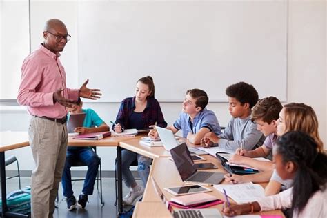 3 Different Teaching Styles The Pros And Cons Calmer Classrooms