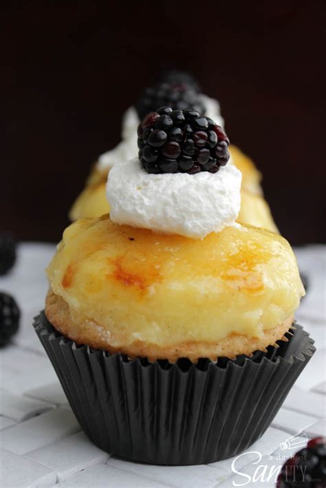 Vanilla Bean Crème Brûlée Cupcakes Recipe Dessert cupcakes Yummy