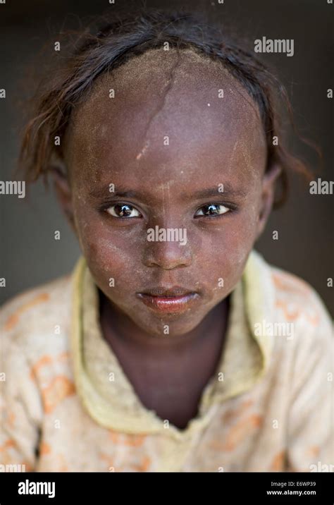 Afar Tribe Girl Tonsure On Hi Res Stock Photography And Images Alamy