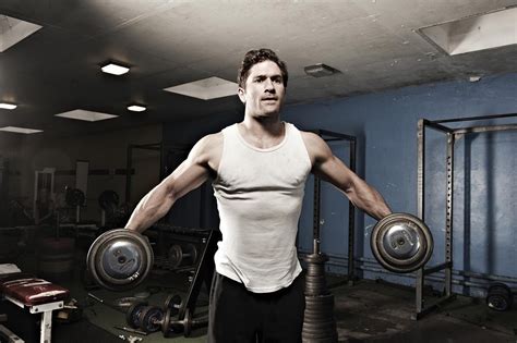 How to Do Lateral Raises Using Dumbbells