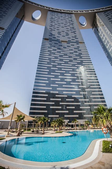 Cityscape Aldar Launches Gate Towers Penthouses Projects And Tenders
