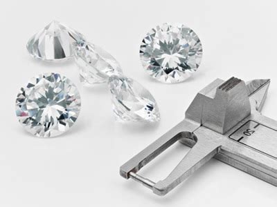 The price of diamonds and the impression it will have on the receiver varies greatly depending on the number of. What's the Average Diamond Size For Engagement Rings ...