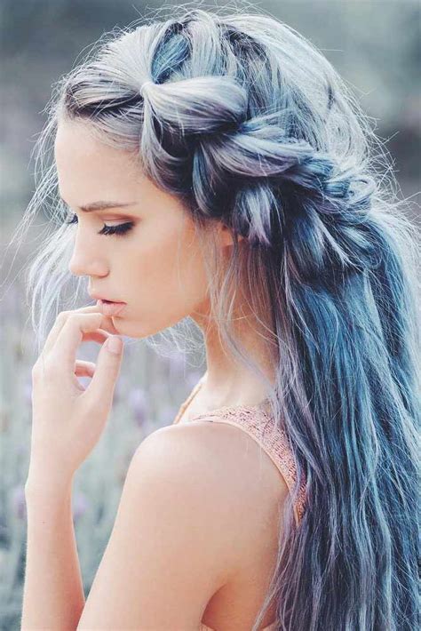 Jan 16, 2019 · shabby unlayered hair is far from being attractive. 75+ Stunning Prom Hairstyles For Long Hair For 2021