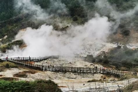 Ragam Wisata Jawa Tengah Fenomena Keindahan Belerang Kawah Sikidang