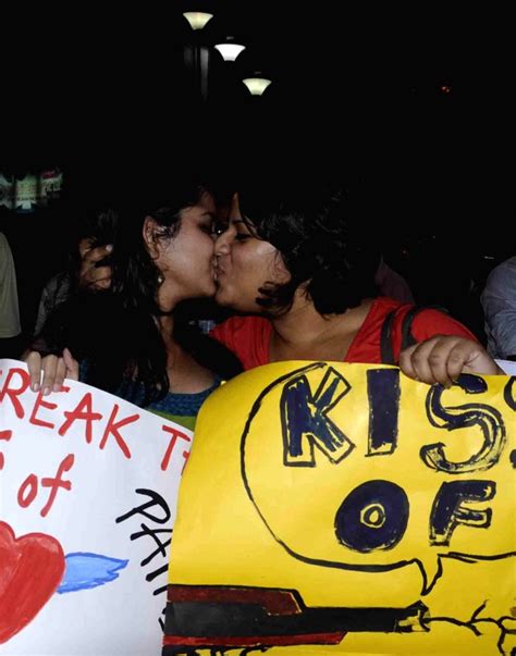 Kiss Of Love Protest To Deride Moral Policing