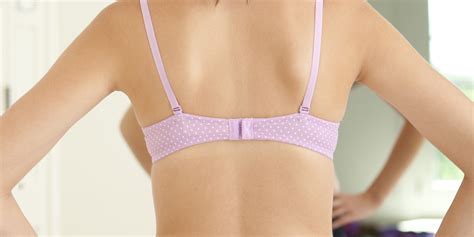 6 Things Small Chested Women Need To Know About Bras Huffpost