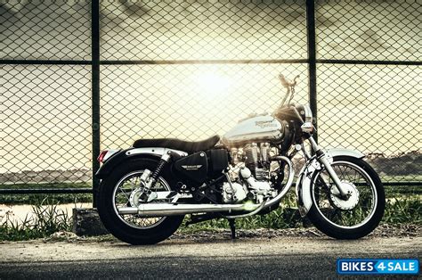 Every bike has a purpose of its own, the caferacer with the high level of road presen. Modified Royal Enfield Bullet Machismo Wallpapers - Bikes4Sale