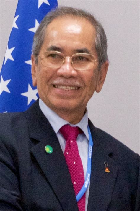 وان جنيدي بن توانكو جعفر; Wan Junaidi - Wikipedia