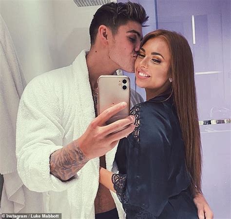 Love Island S Lucie Donlan And Luke Mabbott Pack On The PDA During Their Maldives Trip Daily