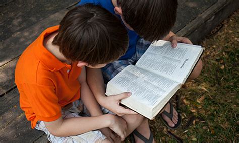 School Sends Cops To 7 Year Olds House For Sharing Bible Verses Now