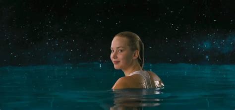 How They Pulled Off That Insane Swimming Pool Scene In Passengers