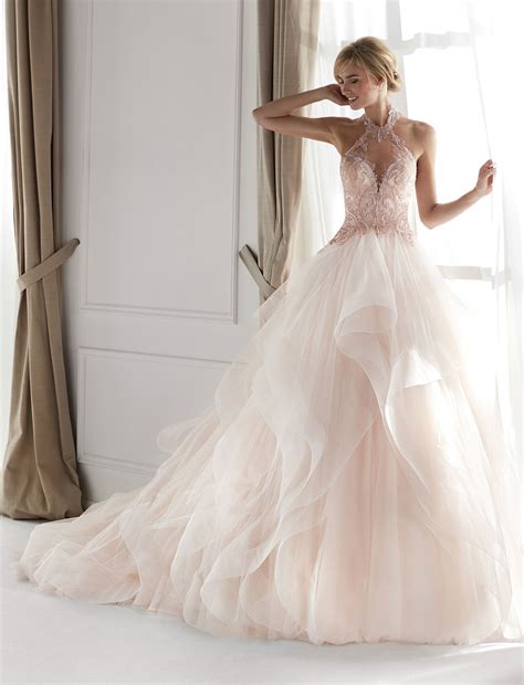 Wedding Dresses in Tuscany Italy - Le spose di Mori