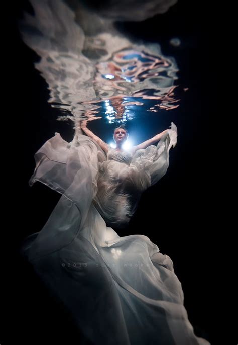 A Must See Underwater Photography Maternity Shoot Lovilee Blog