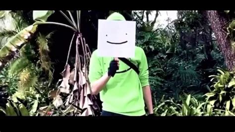 I think that dream should do a face reveal video wearing a smiley face mask, and he just keeps taking off the masks to reveal more underneath. Dream face reveal - YouTube