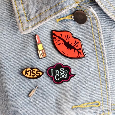 4pcsset Im So Cool Lipstick Sexy Red Lips Kiss Metal Brooch Pins Collar Button Pin Denim Jeans