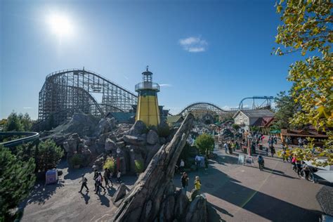 Two million people visited the park in 1991. Europa-Park in Rust beliebtester Freizeitpark in ...