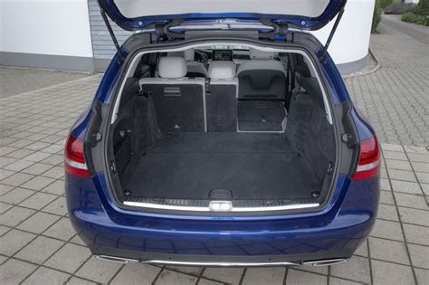 Le break classe c a également l'avantage de pouvoir recevoir une suspension pneumatique en option, capable de maintenir l'assiette horizontale quelle que soit la charge embarquée. Essai Mercedes Classe C 250 BlueTec Break BVA7 2014 ...
