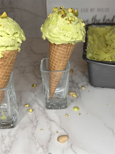 How To Make Homemade Pistachio Ice Cream No Churn Jerk Tavern
