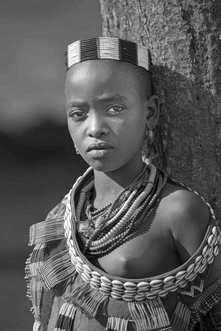 Hamer Girl In The Bush Beautiful African Women African Beauty African Women