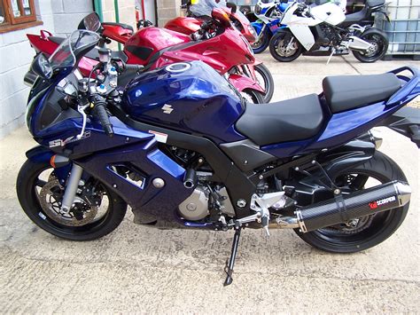I have tried to tell the sv 1000 and sv 1000 s model histories on this page as i know it. 2006 Suzuki SV 1000 S: pics, specs and information ...
