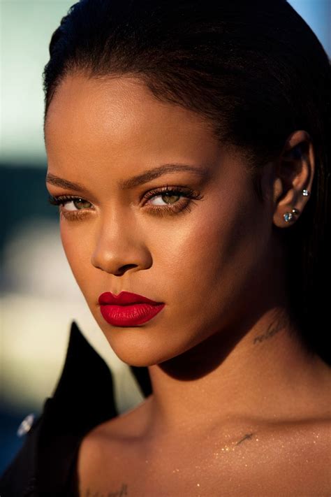 Fenty Beauty On Twitter Maquillaje De Rihanna Rihanna Sin Maquillaje