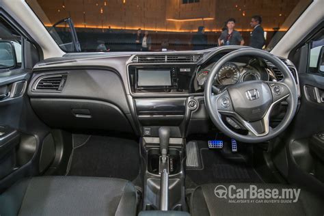 Click image below to calculate monthly. Honda City GM6 Facelift (2017) Interior Image #36602 in ...