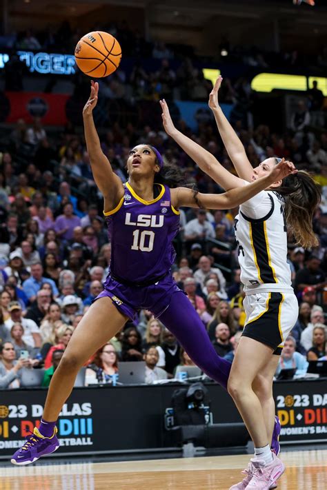 Lsu Women S Basketball Score Vs Iowa Caitlin Clark Live Updates From Ncaa Championship Game