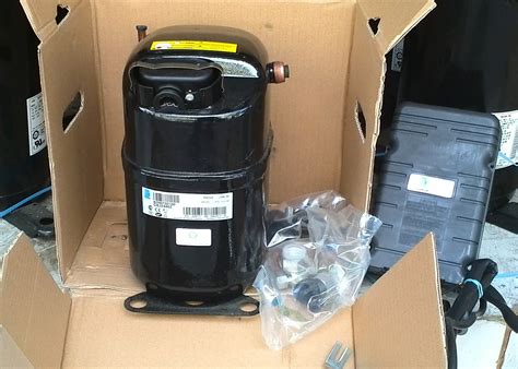 FH2511Z / TFH2511Z Hermetic Compressor 3HP R404a Tecumseh Reciprocating