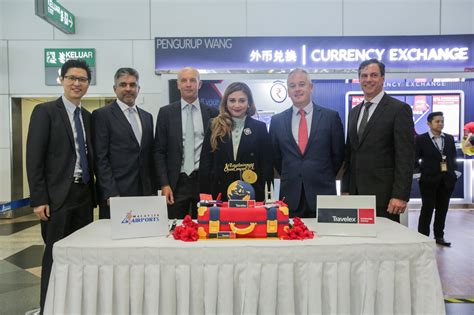 Menukarkan wang antara semua matawang seluruh dunia yang menggunakan sehingga kini kadar pertukaran. Travelex Malaysia Buka 5 Outlet Pertukaran Mata Wang Asing ...