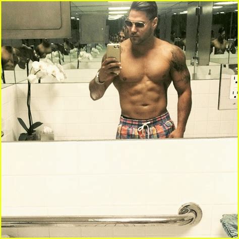 Jersey Shores Ronnie Ortiz Magro Gets Liposuction On His Abs To Keep