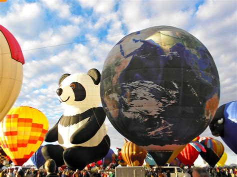 The Worlds Largest Hot Air Balloon Festival Pics