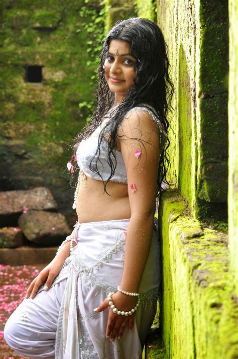Swathi Navel Show Malayalam Film Actress Film Actress Hot Photos