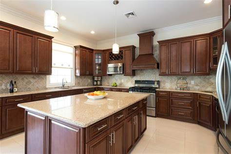 Foot showroom is home to connecticut's largest selection of kitchen and bath cabinetry. 6 Fun Decorating Tips For Above Kitchen Cabinets - The RTA ...