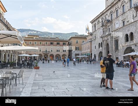 Italy Marche Ascoli Piceno Piazza Del Popolo 6 Stock Photo Alamy