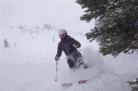 Arapahoe Basin Ski Area Extends Colorados Ski And Ride Season